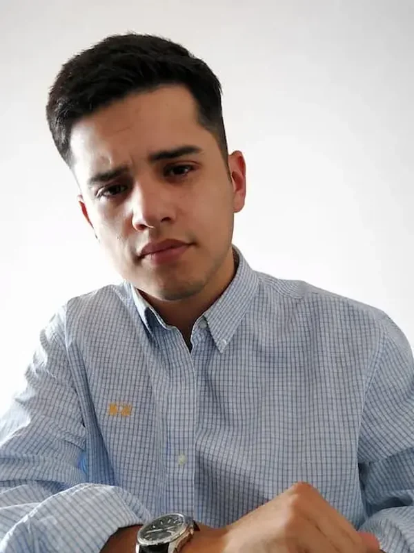 Oscar Parra Tagle — Director EEPSI